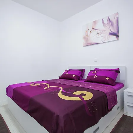 Nika Marangun Apartament