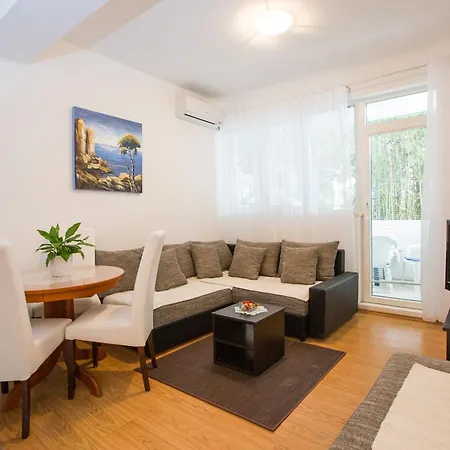 Nika Marangun Apartament