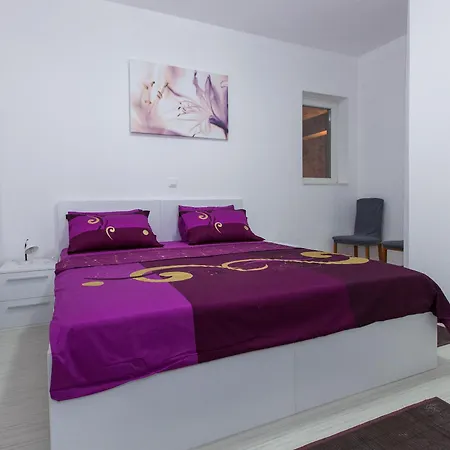 Nika Marangun Dubrovnik