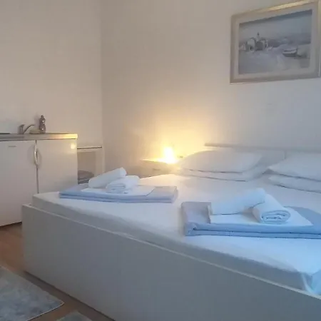 Nika Marangun Appartement *