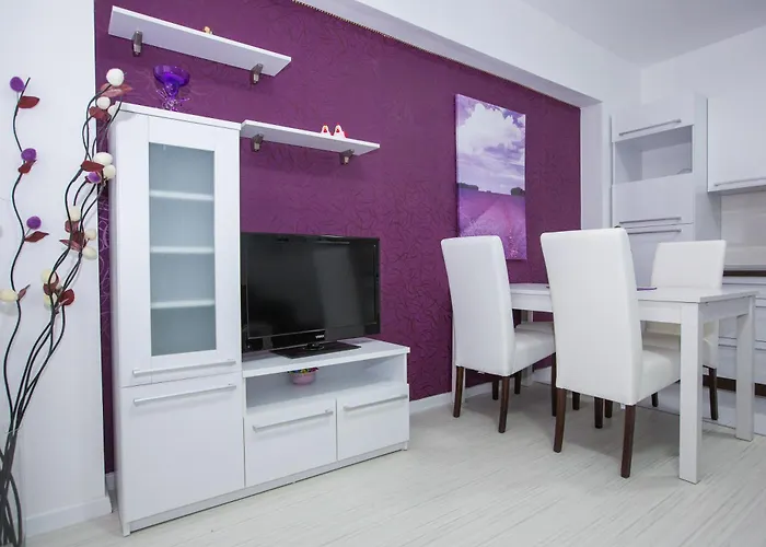 Nika Marangun Apartamento *