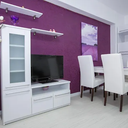 Nika Marangun Apartman *