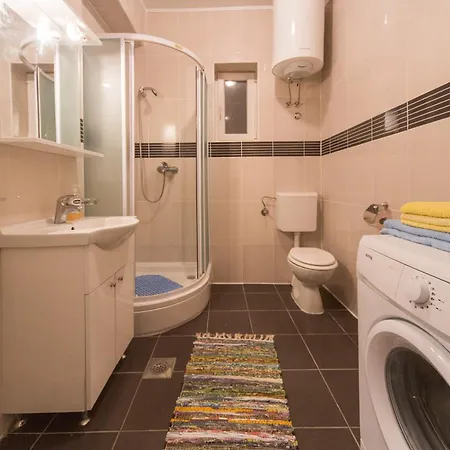 Apartment Nika Marangun